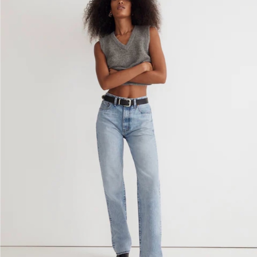 The '90s Straight Jean in Mercer
Wash